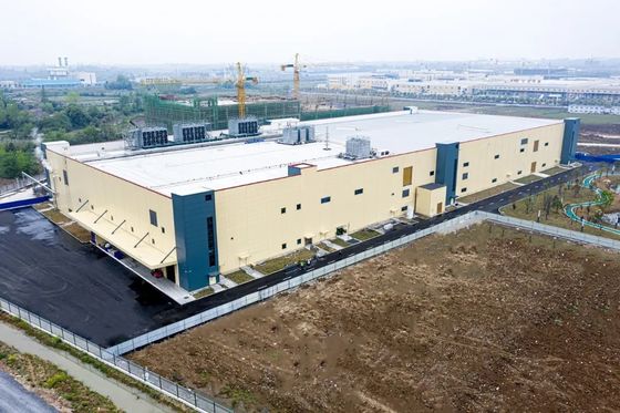 Individuell gestaltbare Industrie-Stahlkonstruktions-Werkstattgebäude mit Sandwichpaneelen
