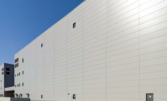 Schnelle und robuste Stahlkonstruktion Lagerhauslösung mit starrem Portalrahmen