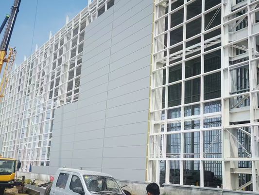 Leichte Vorgefertigte Stahlkonstruktion Lagerhaus Konstruktion Lösung mit individueller Dimension