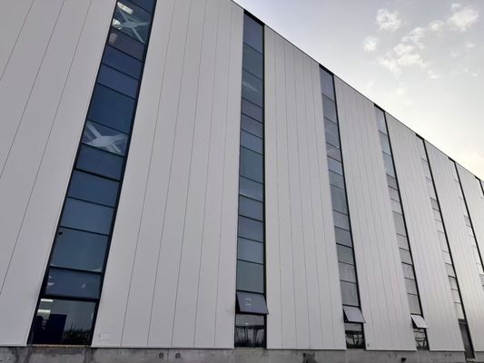 Sandwich-Panel Verkleidung Fertigstahl Lagerhaus seismisch beständig Öko-freundliche Lösung